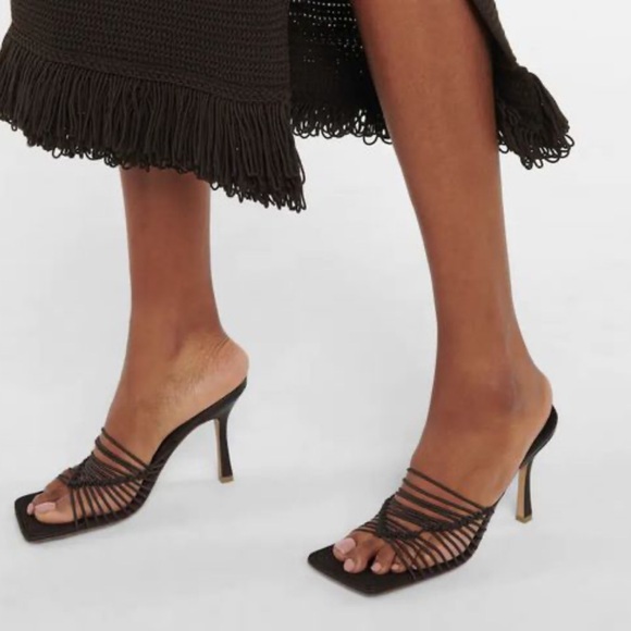 Designer brown wiven heels. Fits 9.5 - Picture 5 of 5